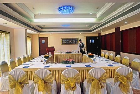 Clarks Inn Airport Hotel Hubli Extérieur photo