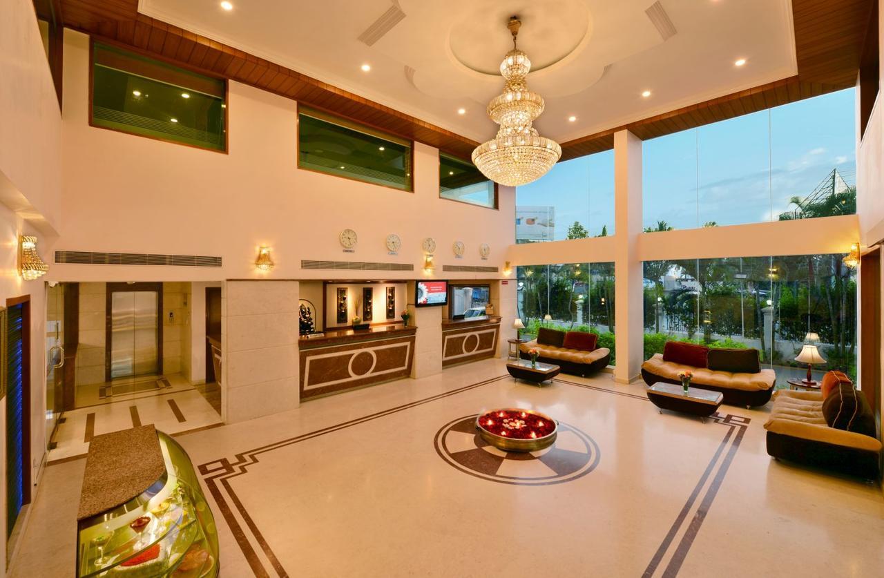 Clarks Inn Airport Hotel Hubli Extérieur photo
