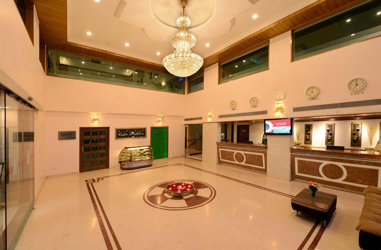 Clarks Inn Airport Hotel Hubli Extérieur photo
